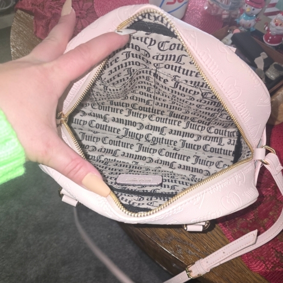 JUICY COUTURE Y2K POWDER BLUSH FASHIONISTA BOWLER handbag NWOT - Picture 4 of 5